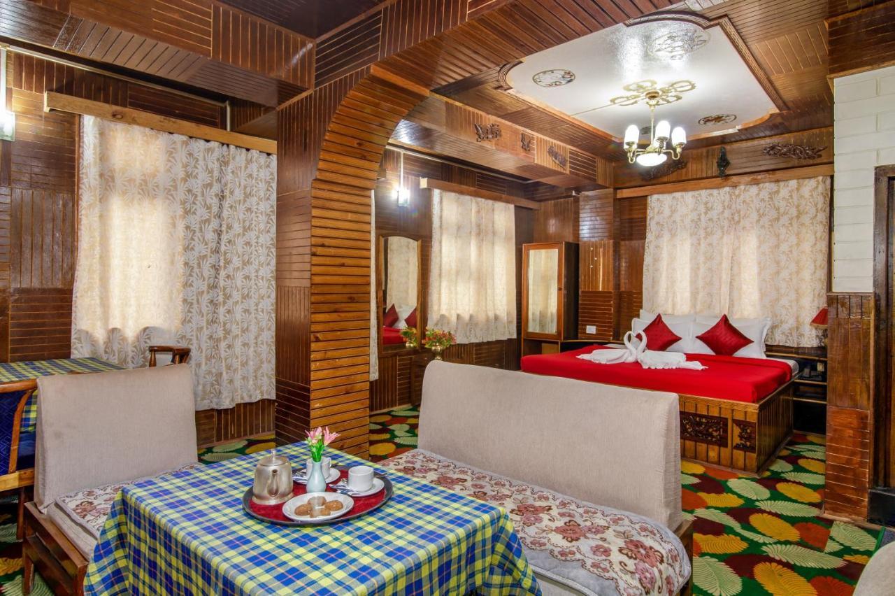 Montis Soyang Premium Heritage Hotel Gangtok Zewnętrze zdjęcie
