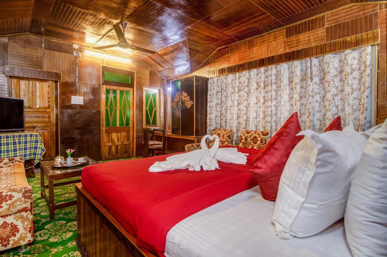 Montis Soyang Premium Heritage Hotel Gangtok Zewnętrze zdjęcie