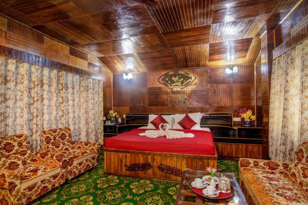 Montis Soyang Premium Heritage Hotel Gangtok Zewnętrze zdjęcie